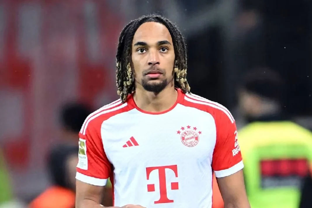 Le dÃ©fenseur du Bayern Munich, Sacha Boey