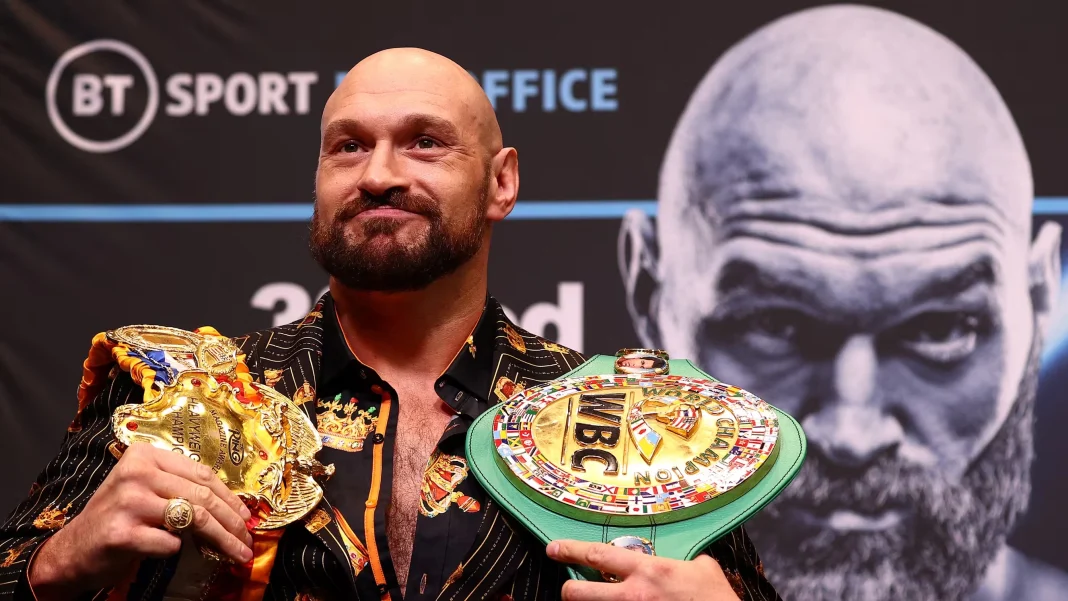 Tyson Fury lors d'une confÃ©rence de presse au stade Wembley Ã  Londres le 20 avril 2022. @ADRIAN DENNIS _ AFP